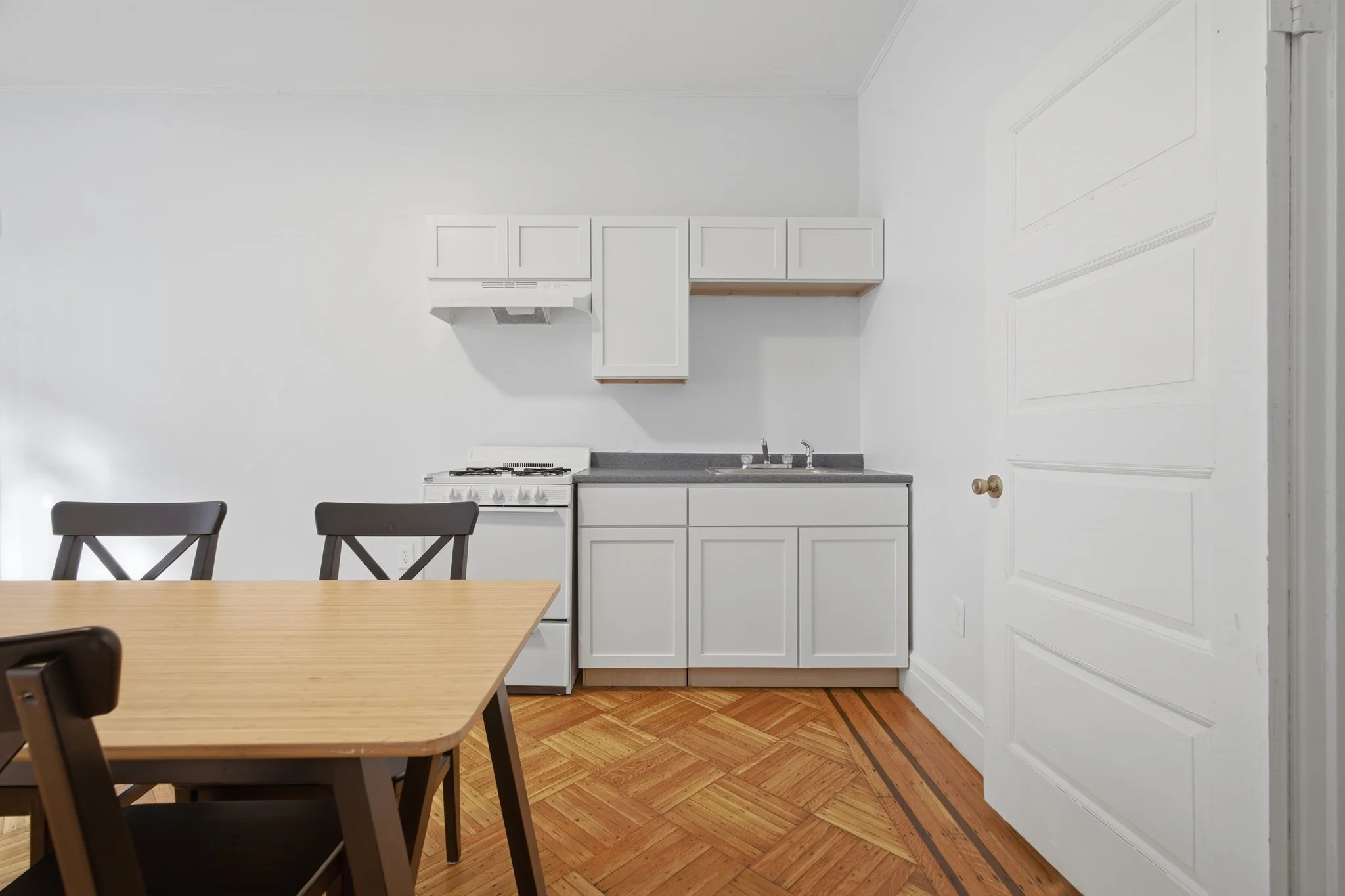 1 bed, 1 bath apartment for rent at 630 Centre St Unit 1R, Jamaica Plain — photo 7 of 14