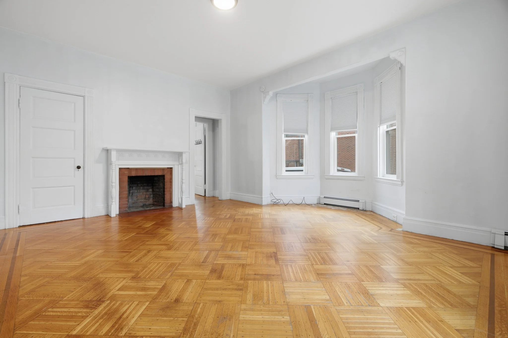 1 bed, 1 bath apartment for rent at 630 Centre St Unit 1R, Jamaica Plain — photo 3 of 14