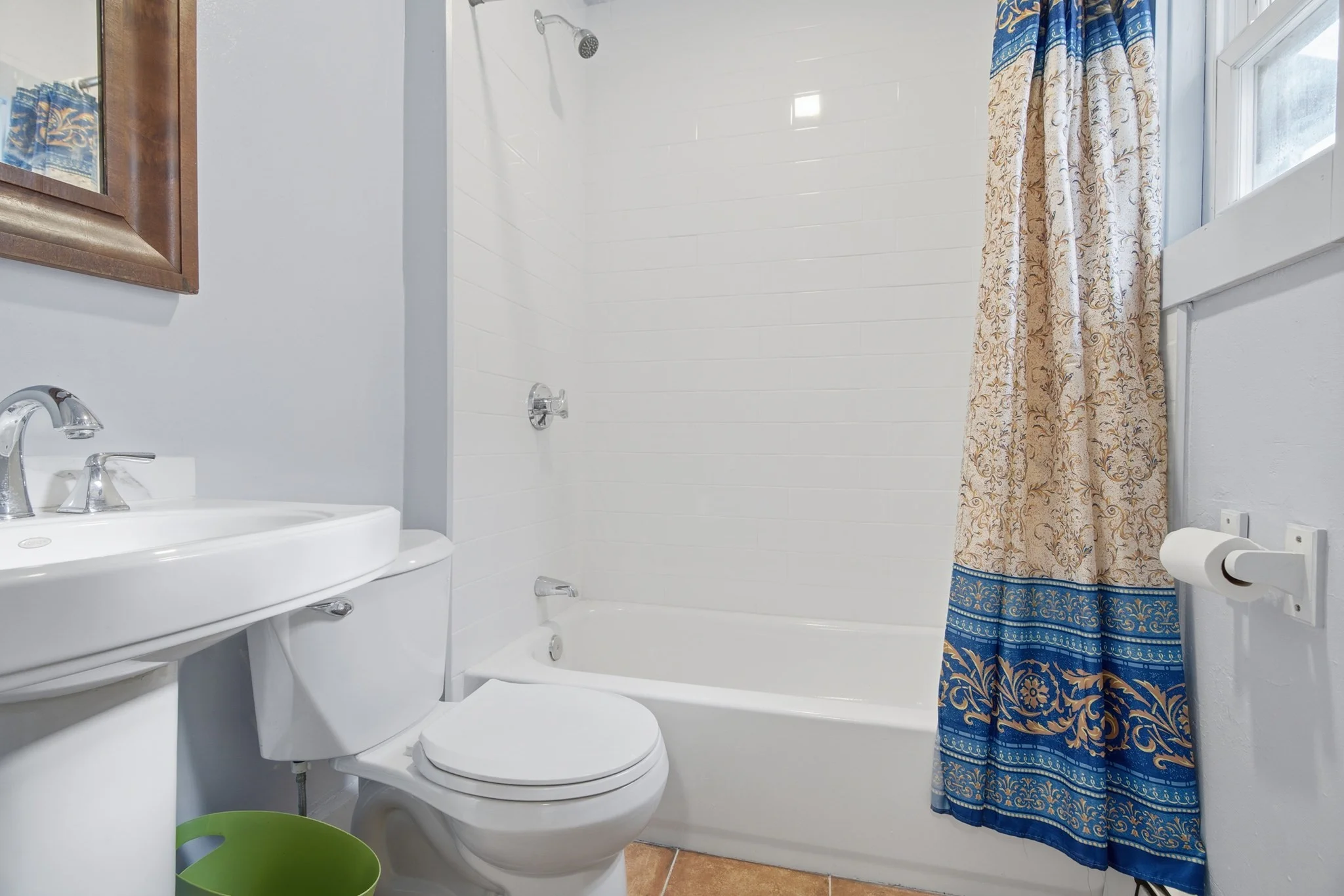 1 bed, 1 bath apartment for rent at 630 Centre St Unit 1R, Jamaica Plain — photo 9 of 14