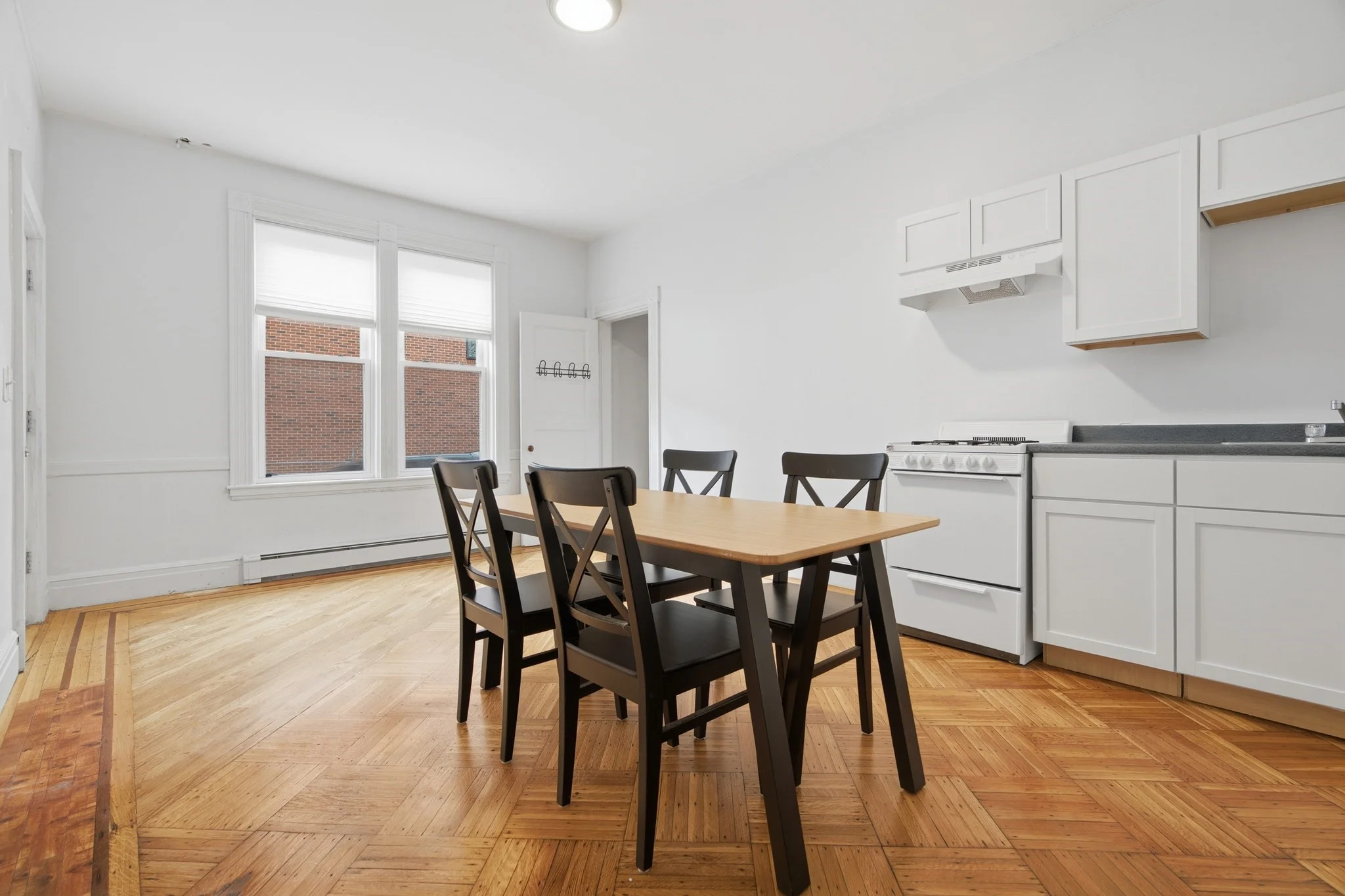 1 bed, 1 bath apartment for rent at 630 Centre St Unit 1R, Jamaica Plain — photo 5 of 14