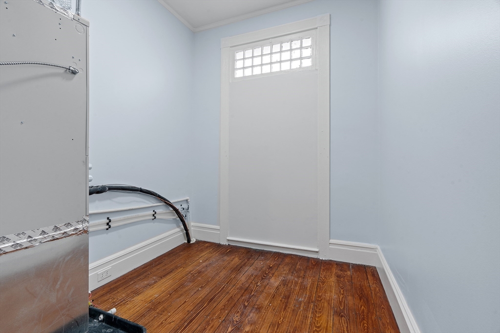 2 bed, 1 bath apartment for rent at 630 Centre St Unit 2, Jamaica Plain — photo 8 of 15