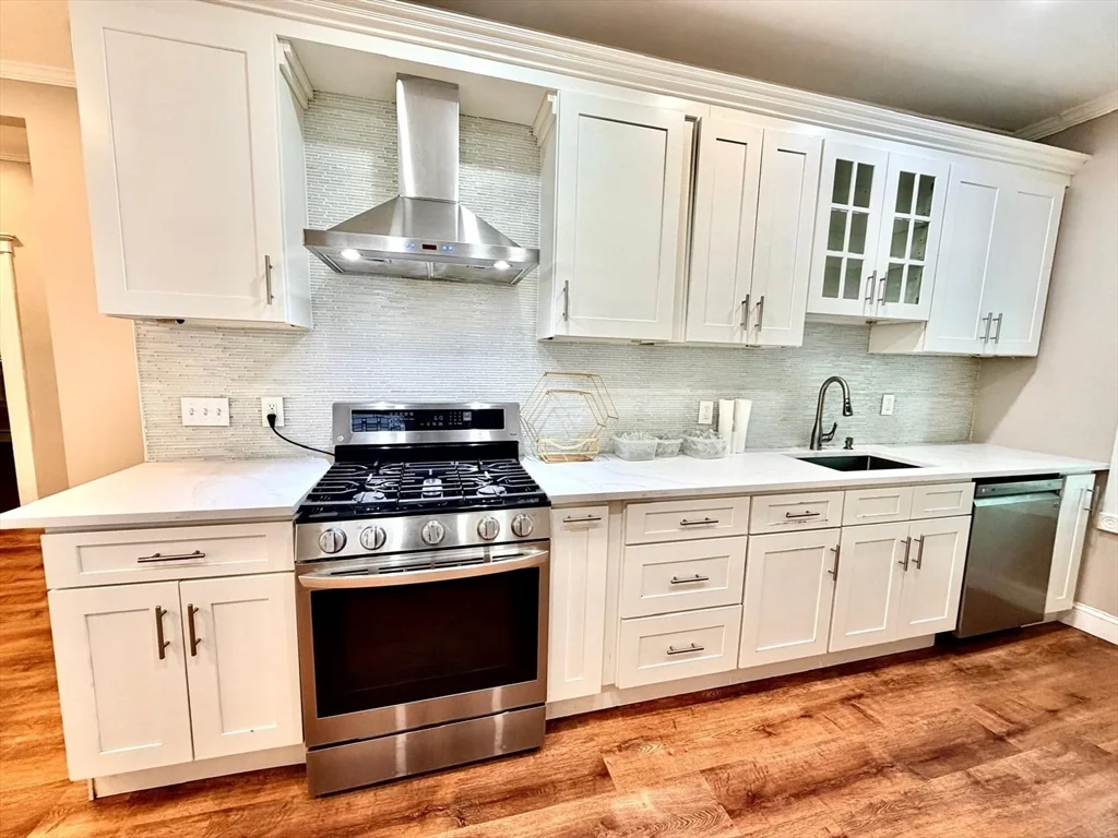 3 bed, 2 bath apartment for rent at 630 Lowell St Unit 630, Lawrence — photo 7 of 30