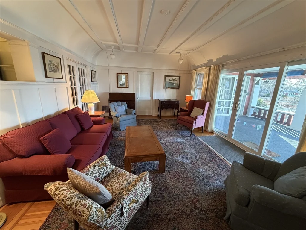 3 bed, 2 bath apartment for rent at 630 Washington St Unit SUMMER, Gloucester — photo 9 of 26