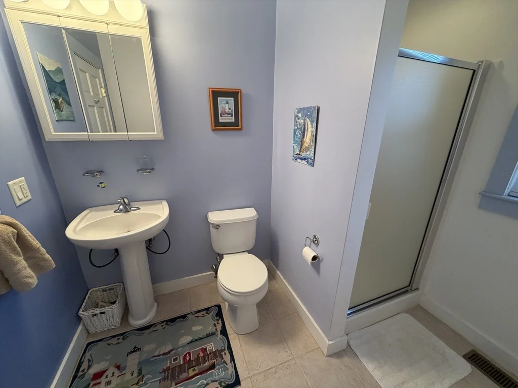3 bed, 2 bath apartment for rent at 630 Washington St Unit SUMMER, Gloucester — photo 24 of 26