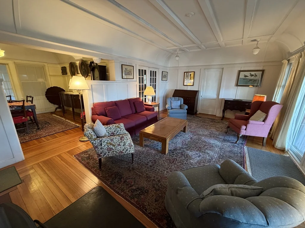 2 bed, 1 bath apartment for rent at 630 Washington St Unit WINTER, Gloucester — photo 6 of 28
