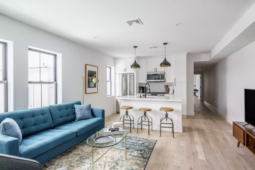 2 bed, 2 bath apartment for rent at 631 Saratoga St Unit 3, East Boston — photo 5 of 16
