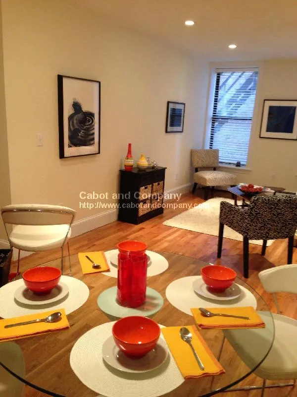 1 bed, 1 bath apartment for rent at 631 Tremont St Unit 2, South End — photo 4 of 8