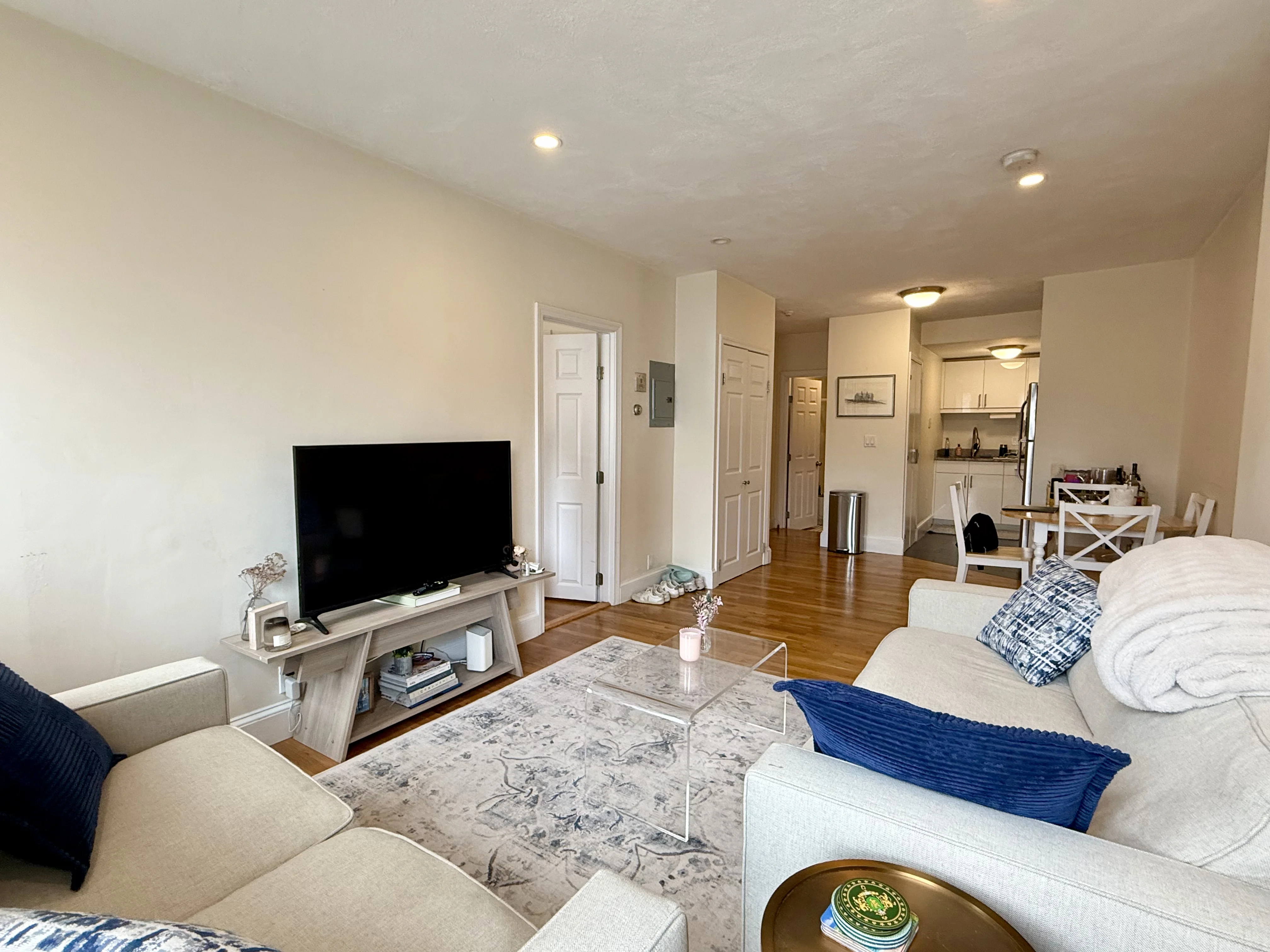 1 bed, 1 bath apartment for rent at 631 Tremont St Unit 3, South End — photo 9 of 13