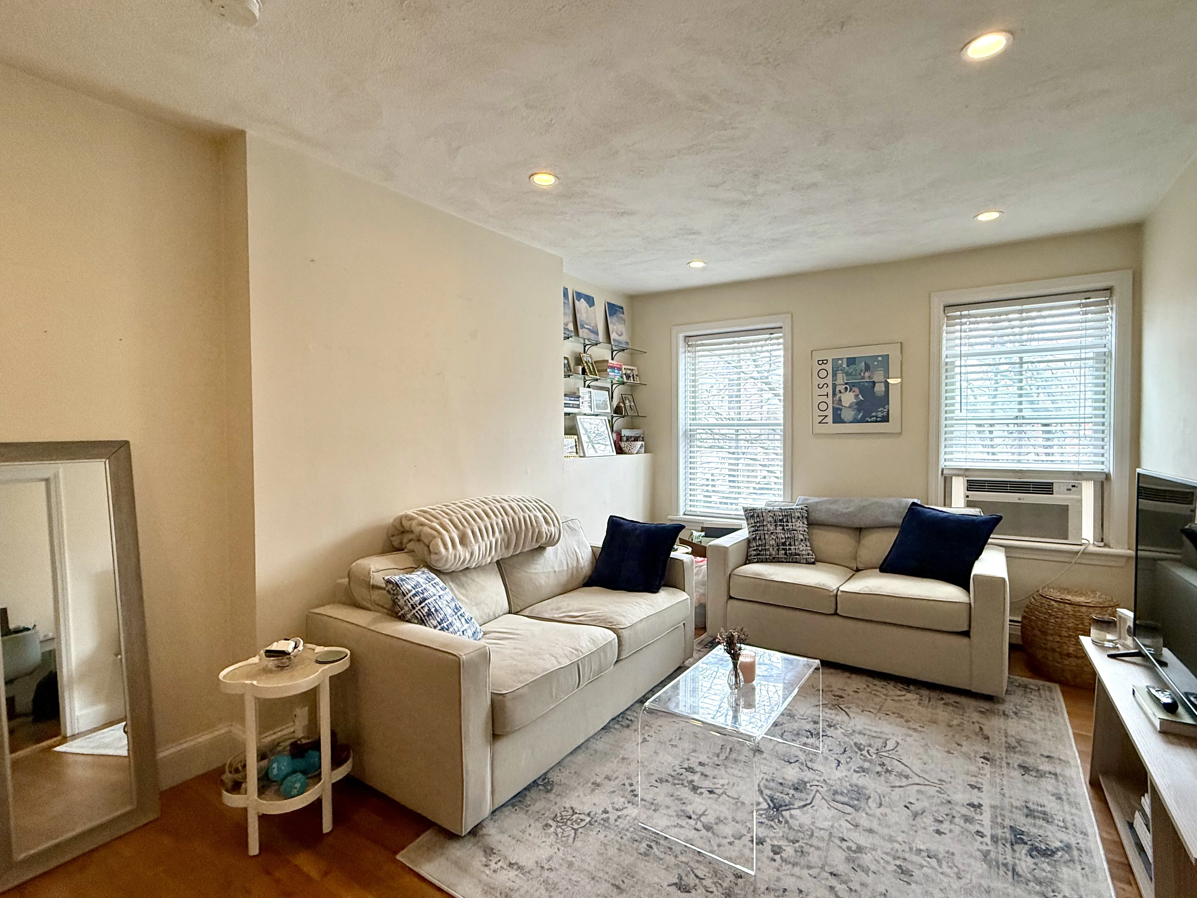 1 bed, 1 bath apartment for rent at 631 Tremont St Unit 3, South End — photo 4 of 13
