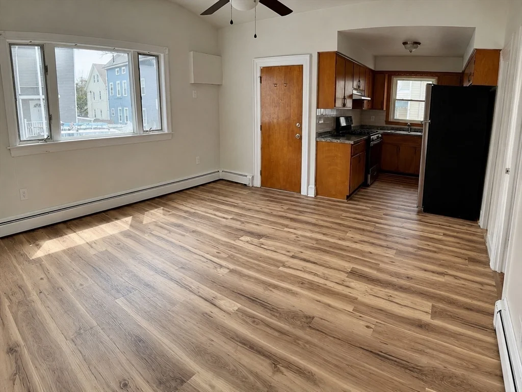 4 bed, 1 bath apartment for rent at 631 Walnut St Unit 1, Fall River — photo 4 of 12