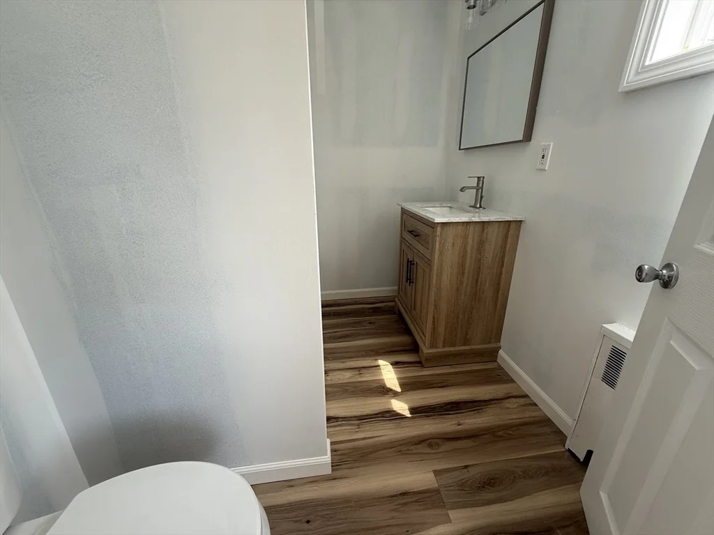 4 bed, 1 bath apartment for rent at 631 Walnut St Unit 1, Fall River — photo 11 of 12
