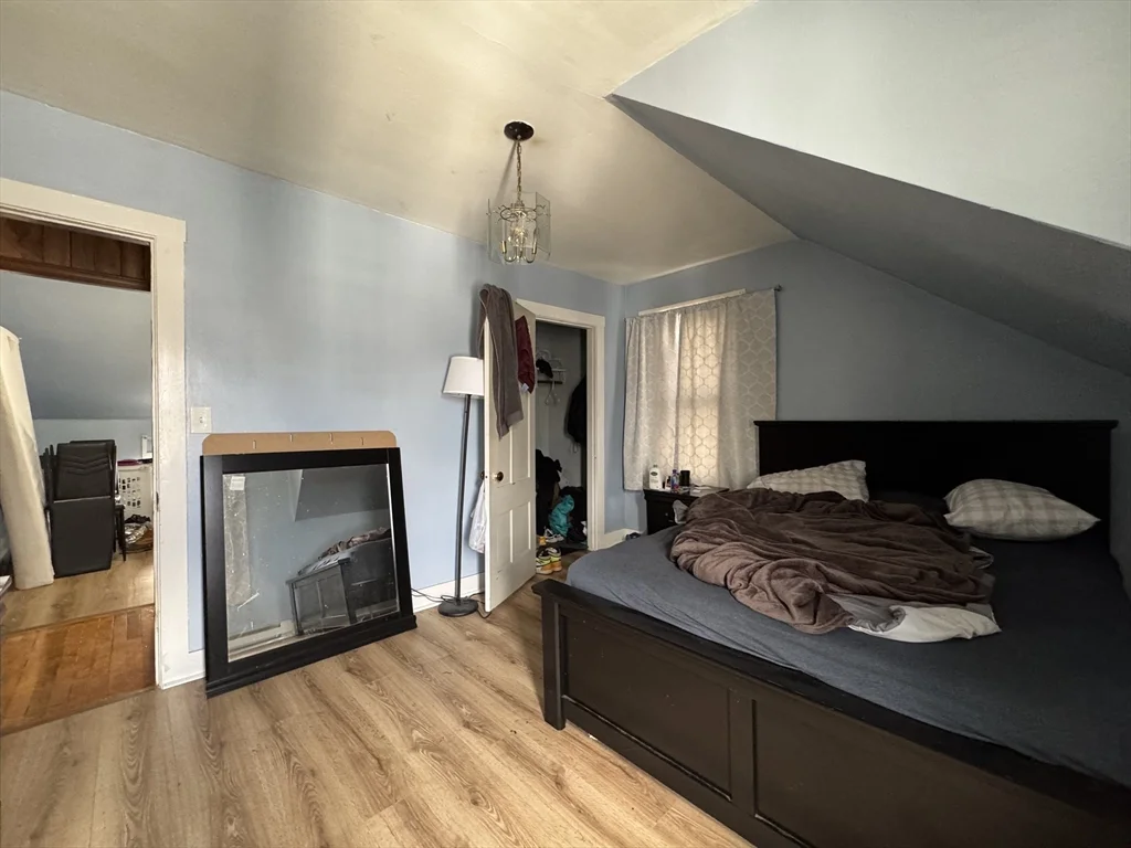 4 bed, 1 bath apartment for rent at 631 Walnut St Unit 3, Fall River — photo 11 of 17