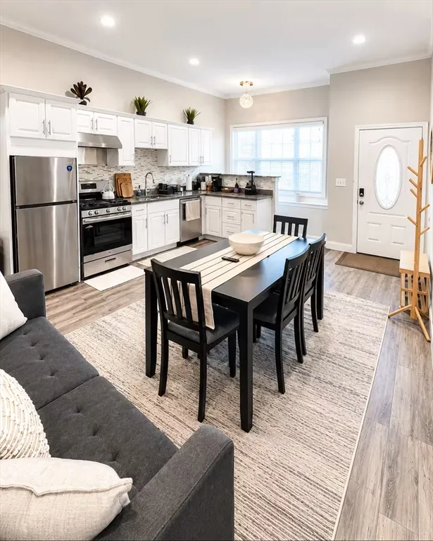 3 bed, 2 bath apartment for rent at 632 Beach St, Revere Beach — photo 1 of 9