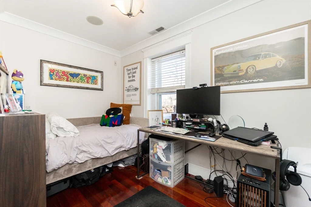 2 bed, 1 bath apartment for rent at 632 E Broadway Unit 4, South Boston — photo 13 of 20