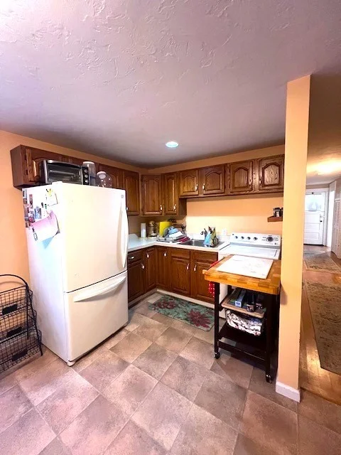 2 bed, 1 bath apartment for rent at 632 East 7th Unit 2, South Boston — photo 7 of 8