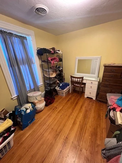 2 bed, 1 bath apartment for rent at 632 East 7th Unit 2, South Boston — photo 4 of 8