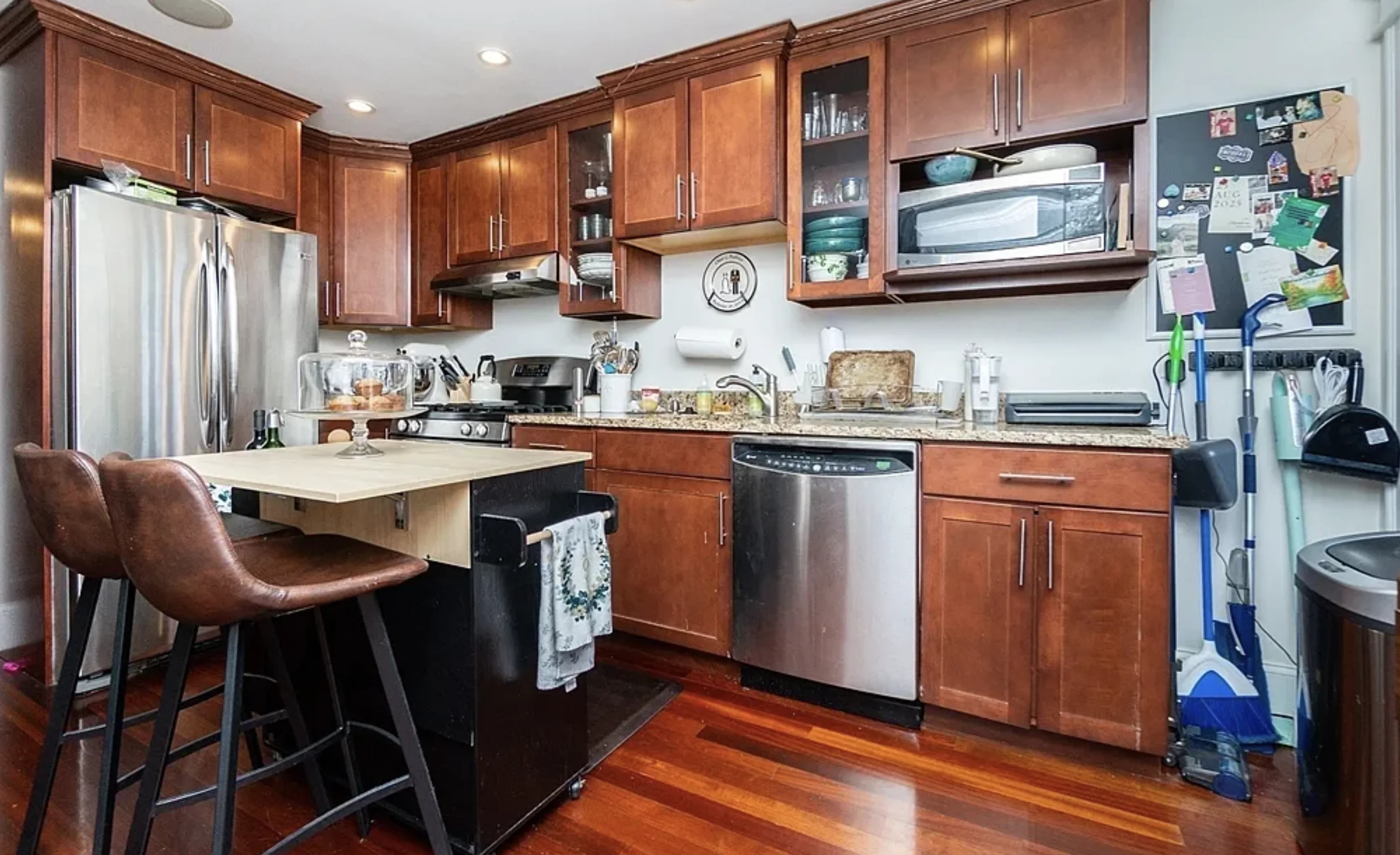 2 bed, 1 bath apartment for rent at 632 E Broadway Unit 4, South Boston — photo 15 of 16