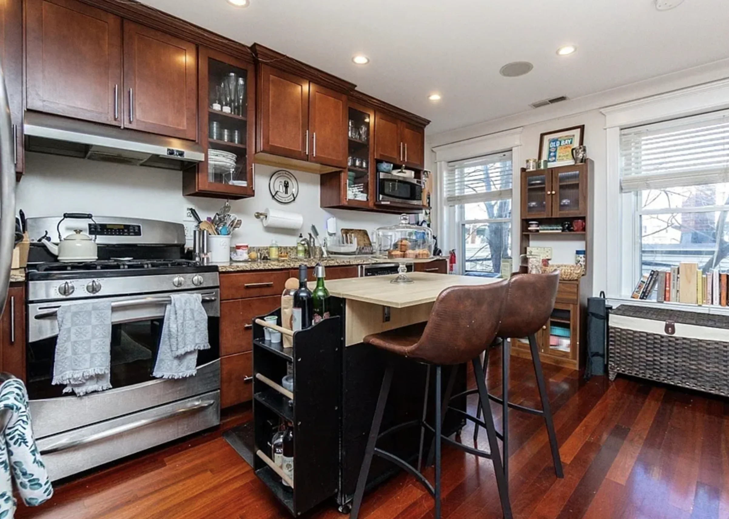 2 bed, 1 bath apartment for rent at 632 E Broadway Unit 4, South Boston — photo 12 of 16