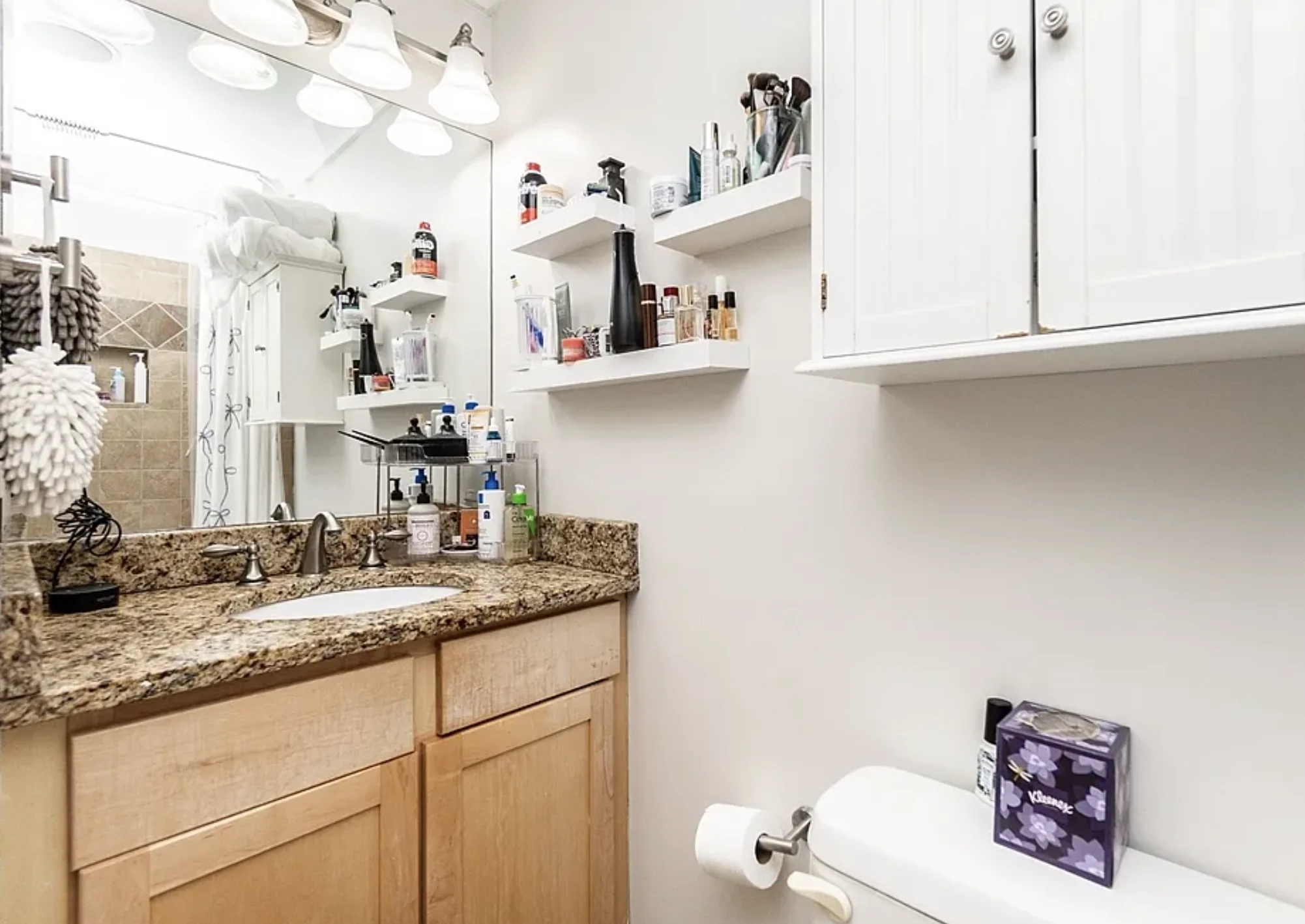 2 bed, 1 bath apartment for rent at 632 E Broadway Unit 4, South Boston — photo 4 of 16
