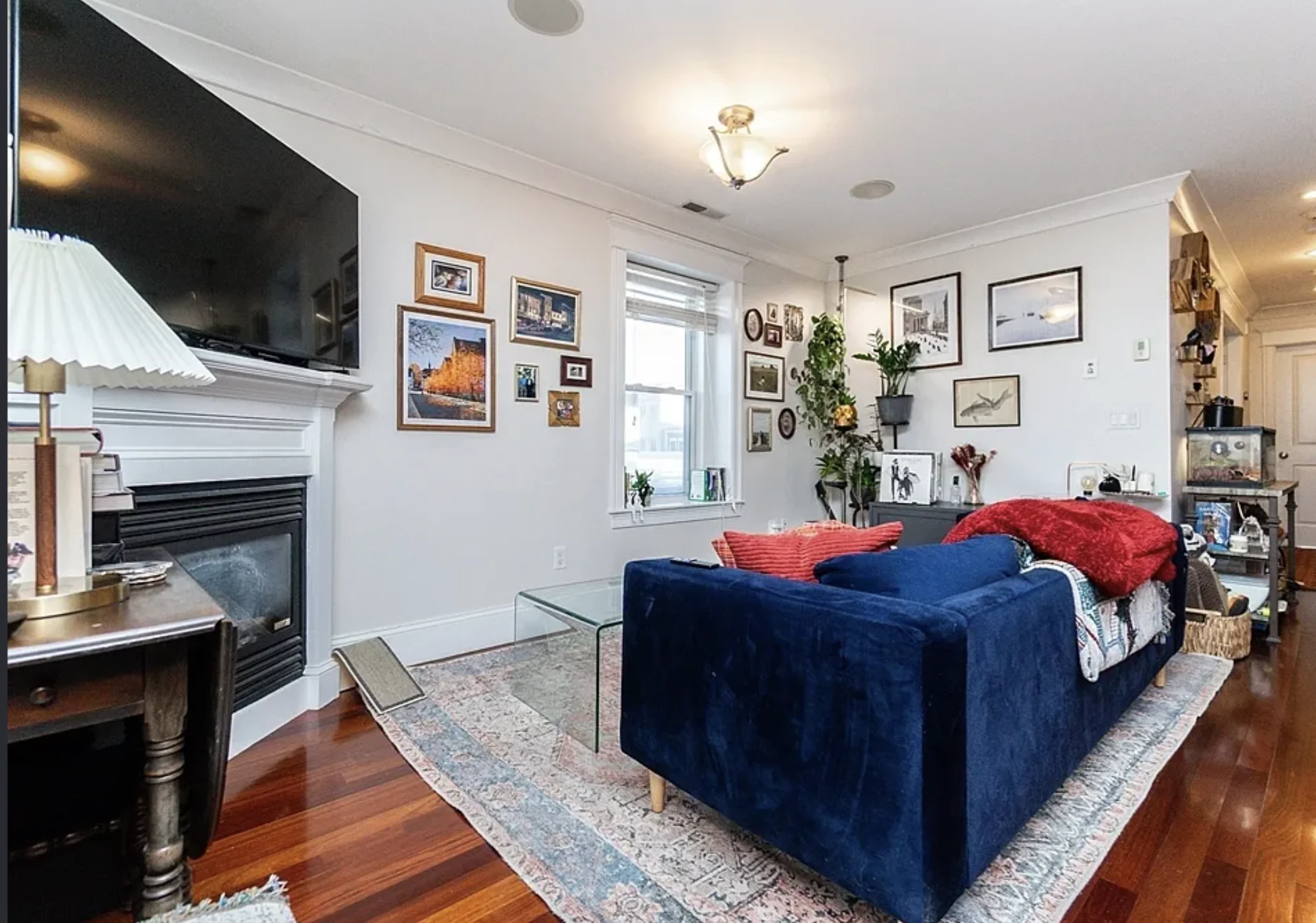 2 bed, 1 bath apartment for rent at 632 E Broadway Unit 4, South Boston — photo 9 of 16