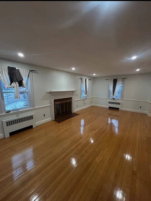4 bed, 3 bath apartment for rent at 632 West Roxbury Pkwa, Roslindale — photo 4 of 11