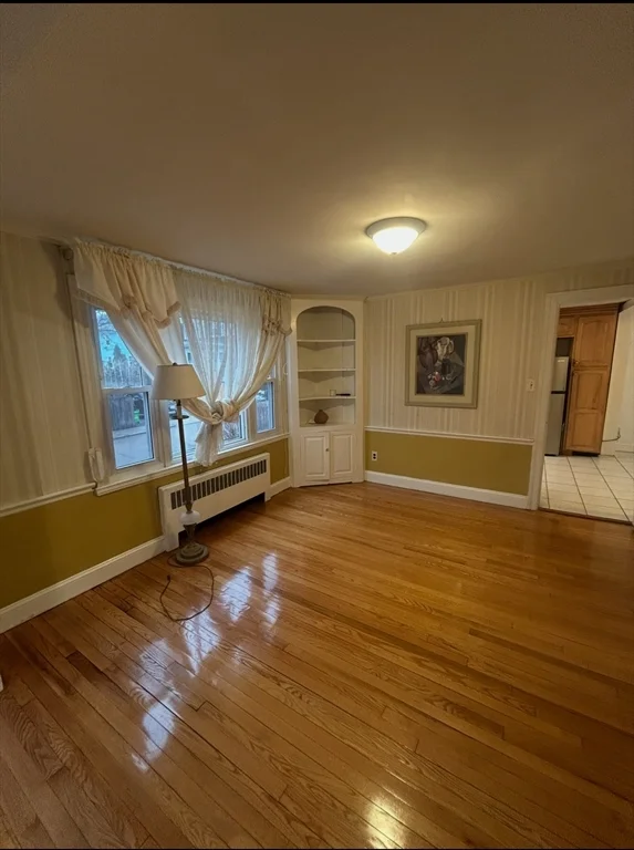4 bed, 3 bath apartment for rent at 632 West Roxbury Pkwa, Roslindale — photo 5 of 11