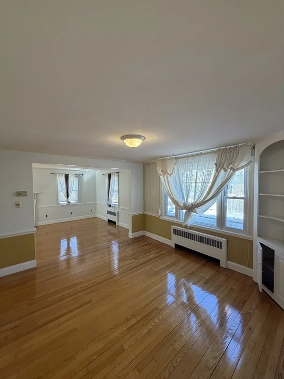 4 bed, 3 bath apartment for rent at 632 West Roxbury Pkwa, Roslindale