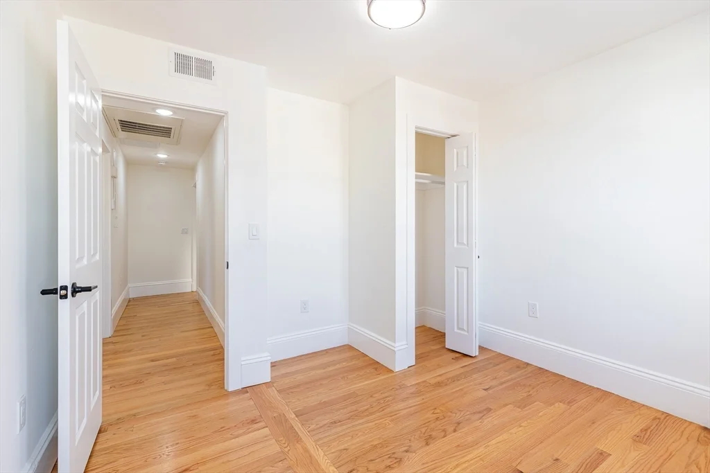 4 bed, 2 bath apartment for rent at 633 East 6th St Unit 3, South Boston — photo 10 of 15