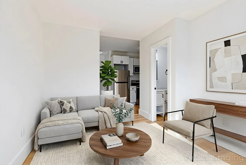 4 bed, 2 bath apartment for rent at 633 East 6th St Unit 3, South Boston — photo 5 of 15