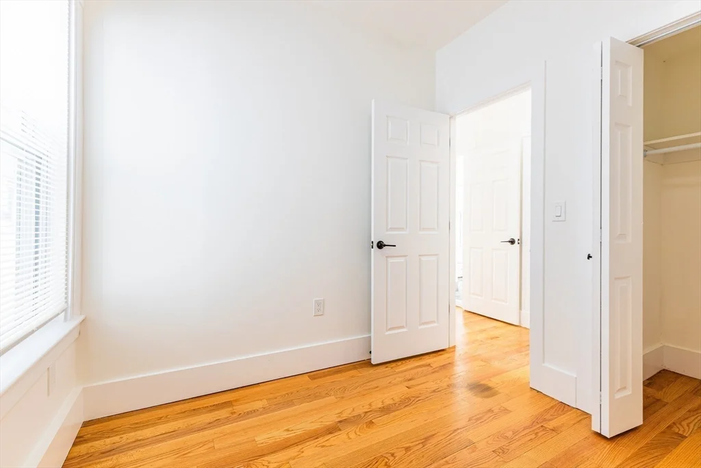 4 bed, 2 bath apartment for rent at 633 East 6th St Unit 3, South Boston — photo 13 of 15