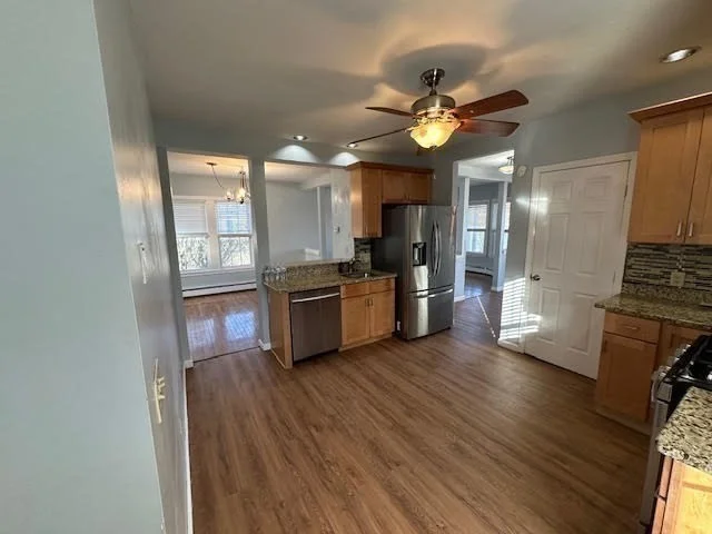 4 bed, 2 bath apartment for rent at 633 Plantation St, Worcester — photo 4 of 42