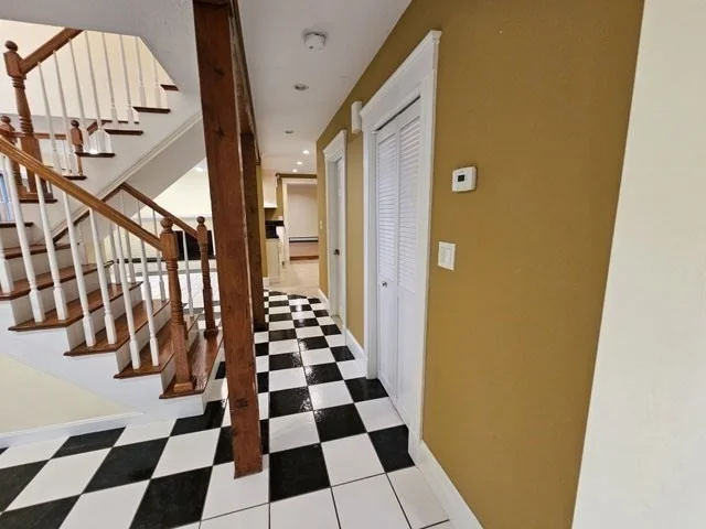 4 bed, 2 bath apartment for rent at 633 Saw Mill Brook Pkwy Unit 1, Oak Hill — photo 10 of 19