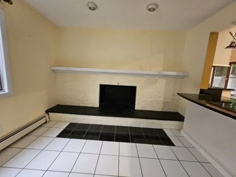 4 bed, 2 bath apartment for rent at 633 Saw Mill Brook Pkwy Unit 1, Oak Hill — photo 18 of 19