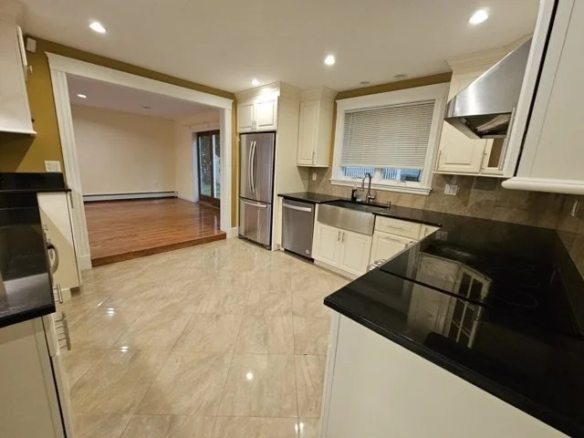 4 bed, 2 bath apartment for rent at 633 Saw Mill Brook Pkwy Unit 1, Oak Hill — photo 8 of 19