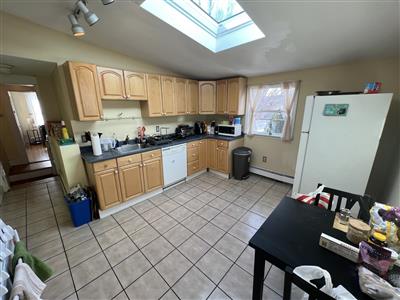 2 bed, 1 bath apartment for rent at 633 Somerville Ave Unit 2, Spring Hill — photo 2 of 17