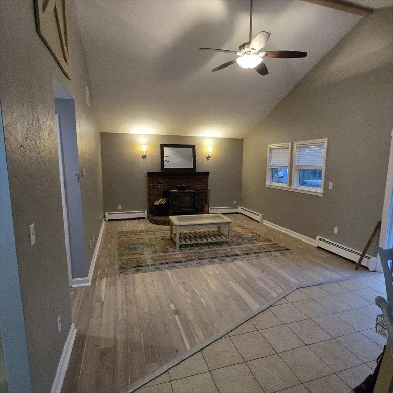 3 bed, 1 bath apartment for rent at 633 Wareham St Unit 1, Plymouth — photo 12 of 12