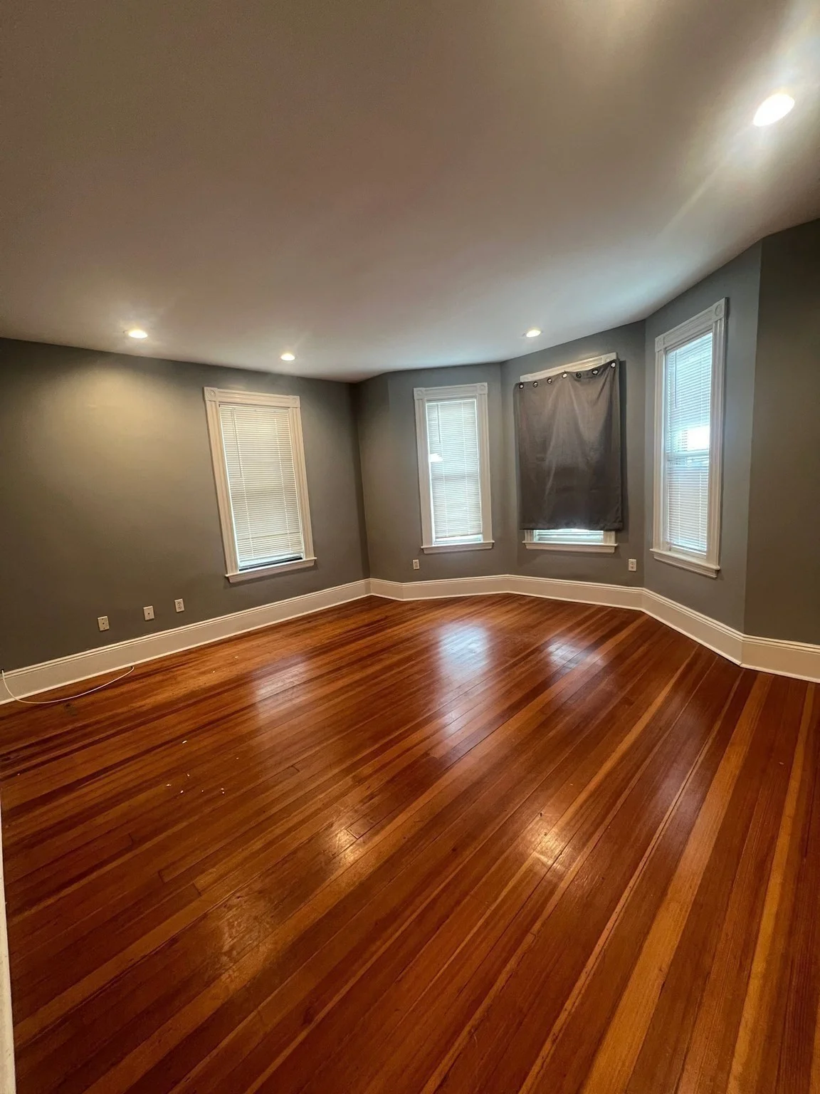 3 bed, 1 bath apartment for rent at 634 Dorchester Ave Unit 1, South Boston — photo 11 of 14