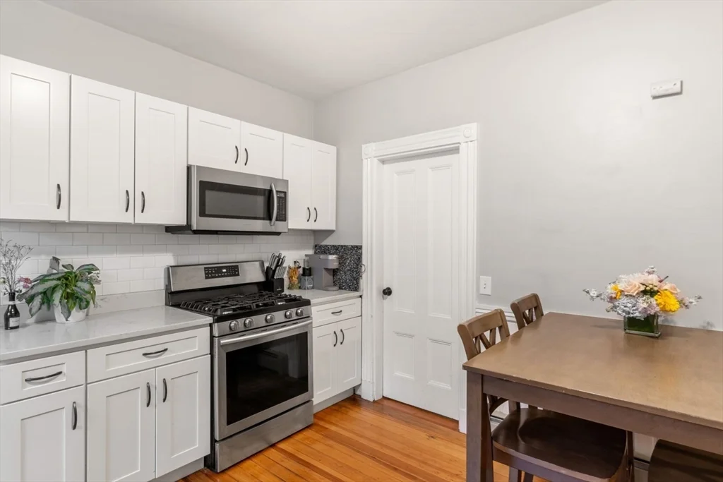 4 bed, 1 bath apartment for rent at 635 Dorchester Ave Unit 1, South Boston — photo 3 of 23
