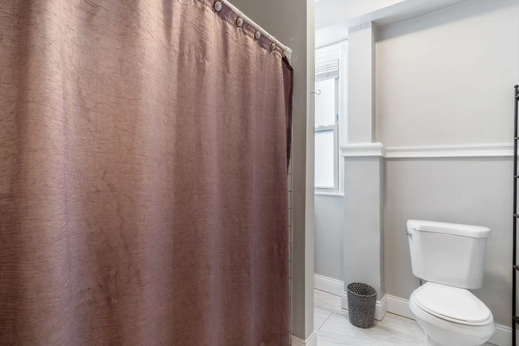 4 bed, 1 bath apartment for rent at 635 Dorchester Ave Unit 1, South Boston — photo 8 of 23