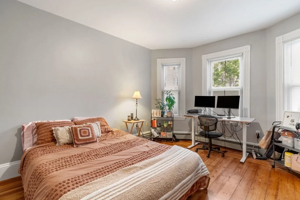 4 bed, 1 bath apartment for rent at 635 Dorchester Ave Unit 1, South Boston — photo 9 of 23
