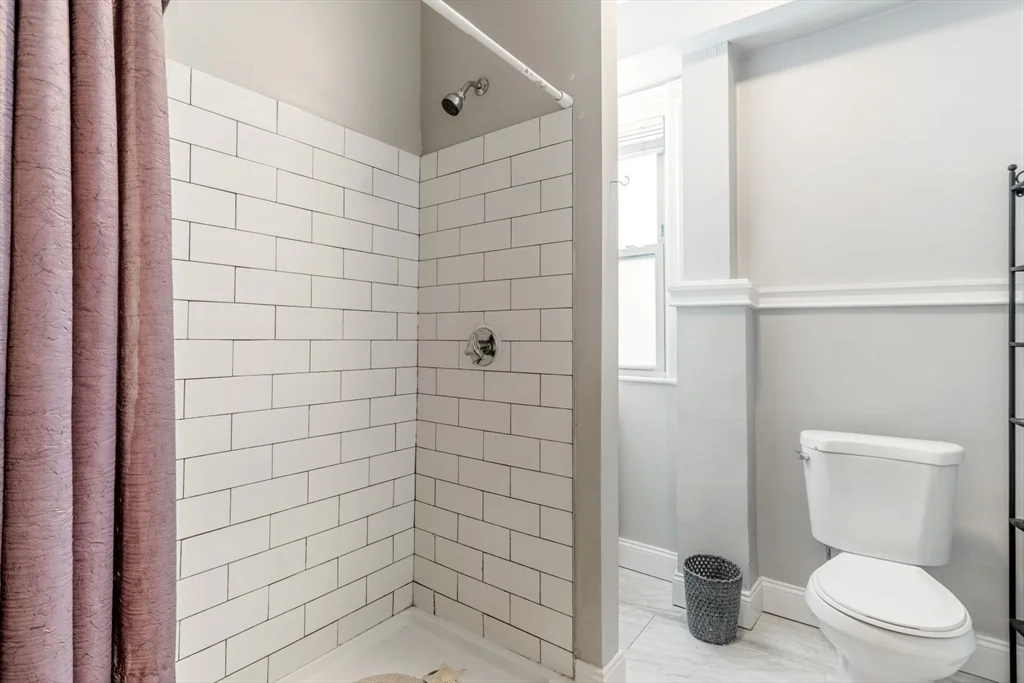 4 bed, 1 bath apartment for rent at 635 Dorchester Ave Unit 1, South Boston — photo 7 of 23