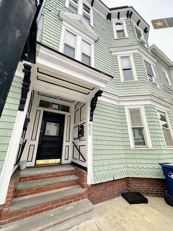 4 bed, 2 bath apartment for rent at 635 Dorchester Ave Unit 2, Boston — photo 17 of 17