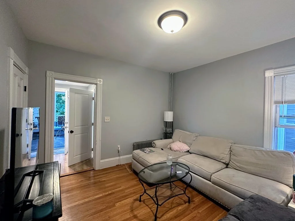 4 bed, 2 bath apartment for rent at 635 Dorchester Ave Unit 2, Boston — photo 7 of 17