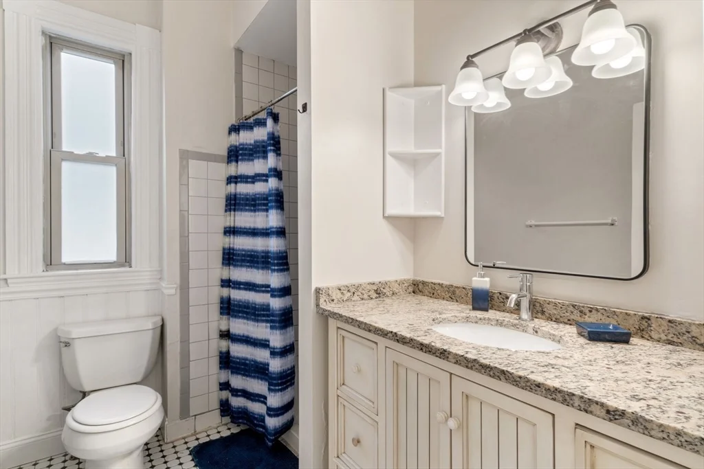 4 bed, 2 bath apartment for rent at 635 Dorchester Ave Unit 3, South Boston — photo 11 of 21