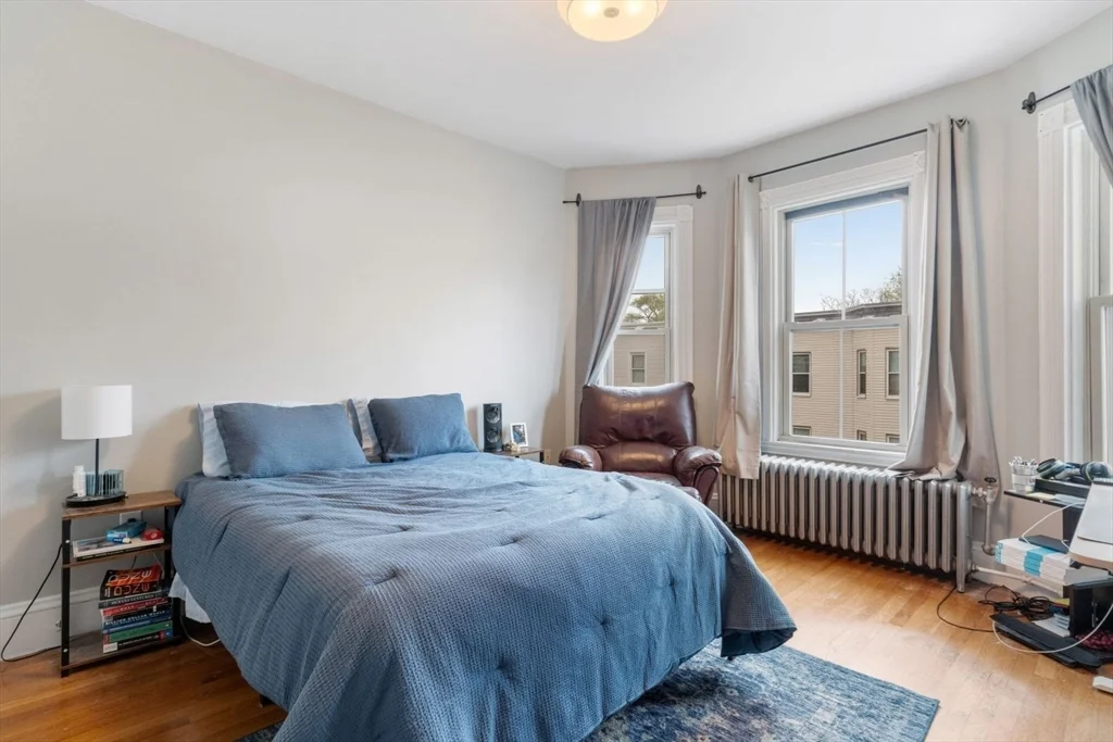 4 bed, 2 bath apartment for rent at 635 Dorchester Ave Unit 3, South Boston — photo 7 of 21