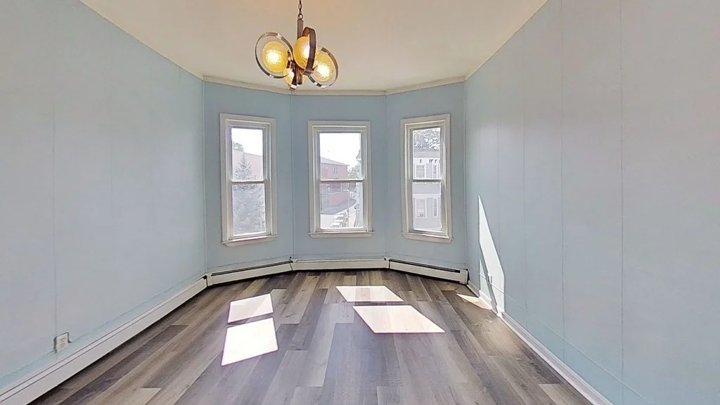 4 bed, 1 bath apartment for rent at 636 Dorchester Ave Unit 3, South Boston — photo 6 of 9