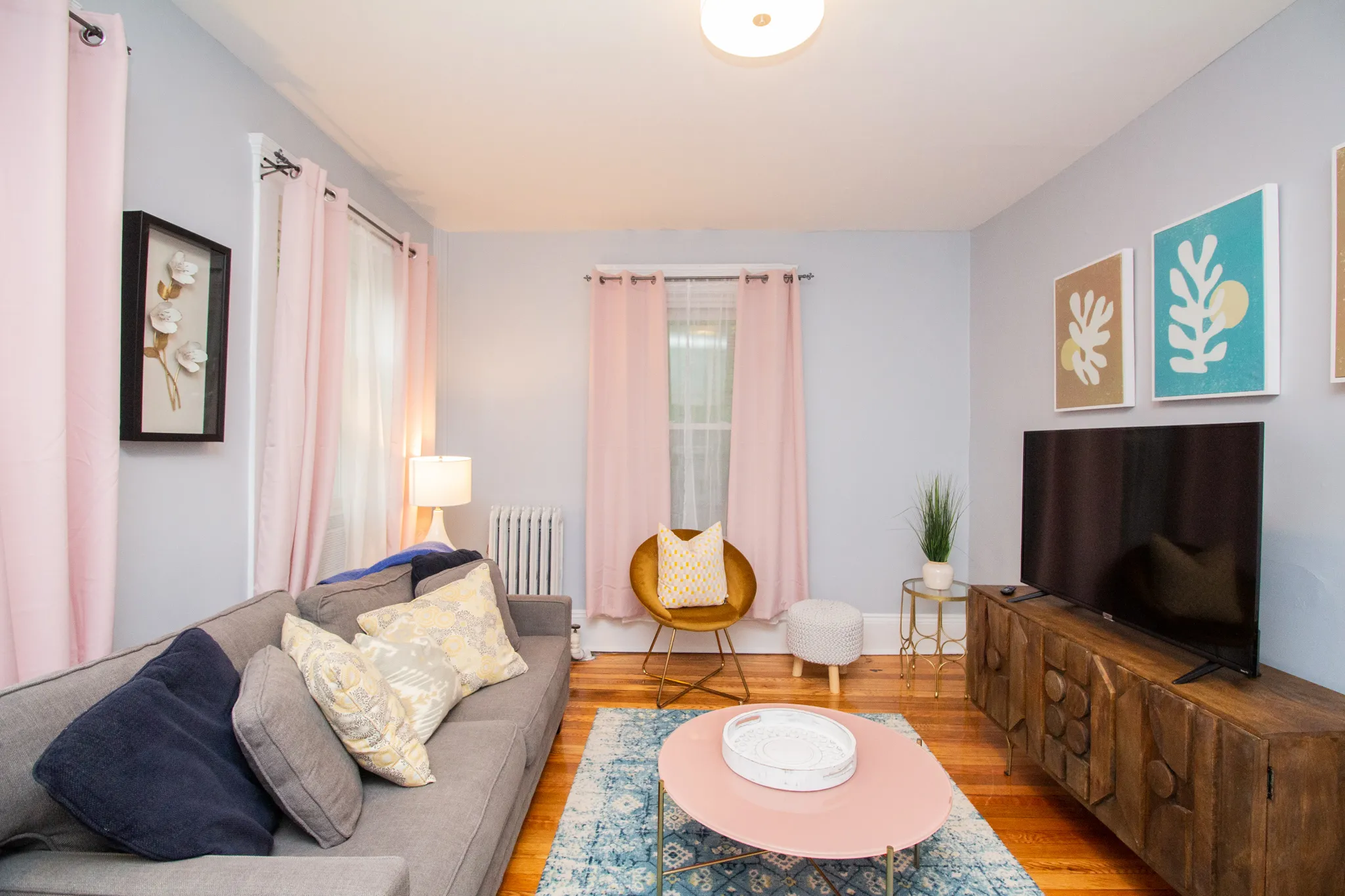 1 bed, 1 bath apartment for rent at 636 Washington St Unit 5, Aspinwall Hill