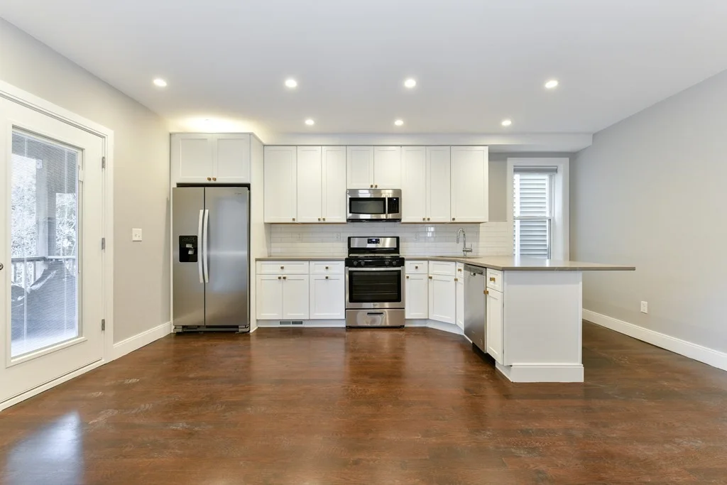 5 bed, 2 bath apartment for rent at 637 8th St Unit 1, South Boston