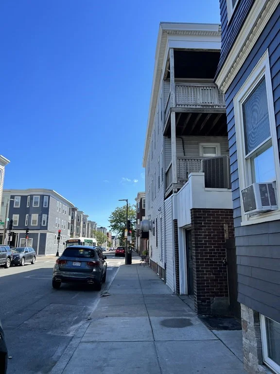 4 bed, 1 bath apartment for rent at 637 8th St Unit 2, South Boston — photo 17 of 17