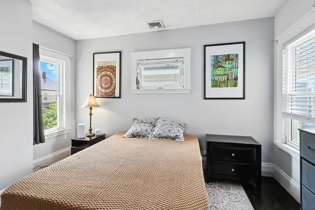 2 bed, 1 bath apartment for rent at 637 Broadway Unit 2, Everett — photo 13 of 14